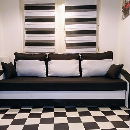 ברלין Good Located Apartment Subway U6 Wohnung מראה חיצוני תמונה